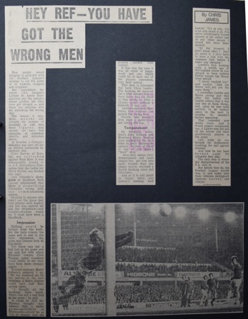 Hey ref, you have got the wrong men!